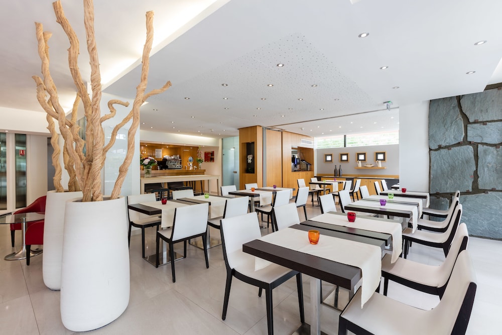 Hotel Rotonde 65/73