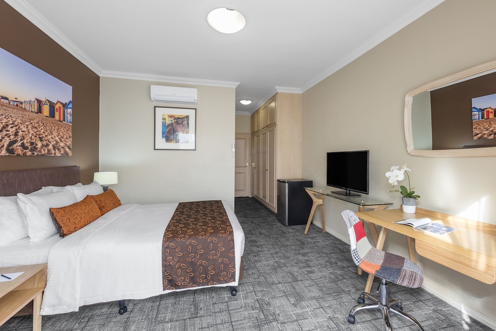 Kimberley Gardens Hotel 28/72