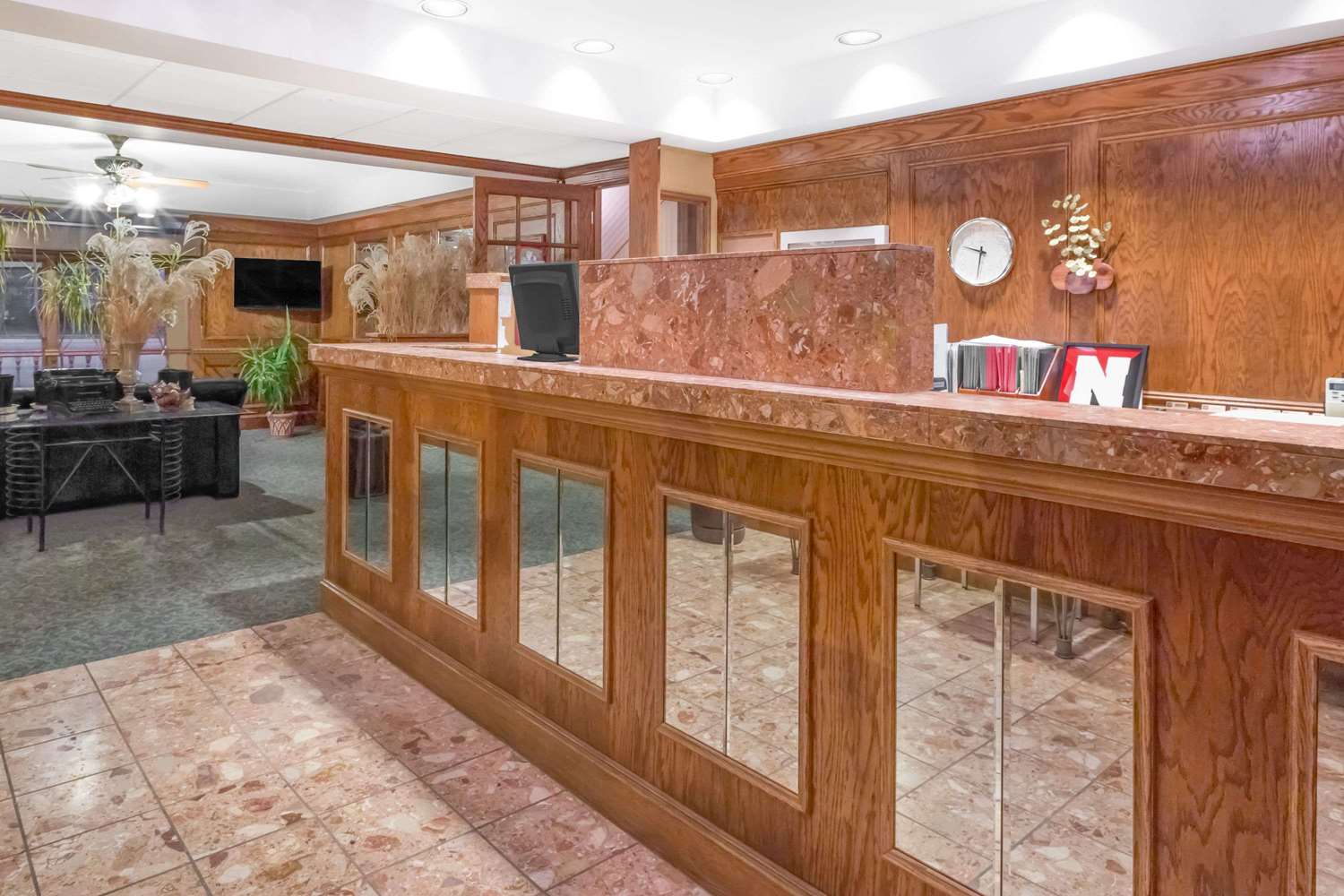 Knights Inn And Suites South Sioux City 2/7