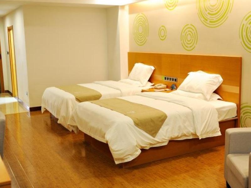 Greentree Inn Zhenjiang Dagang New District Tonggang Road Butterfly Square Hotel 8/18