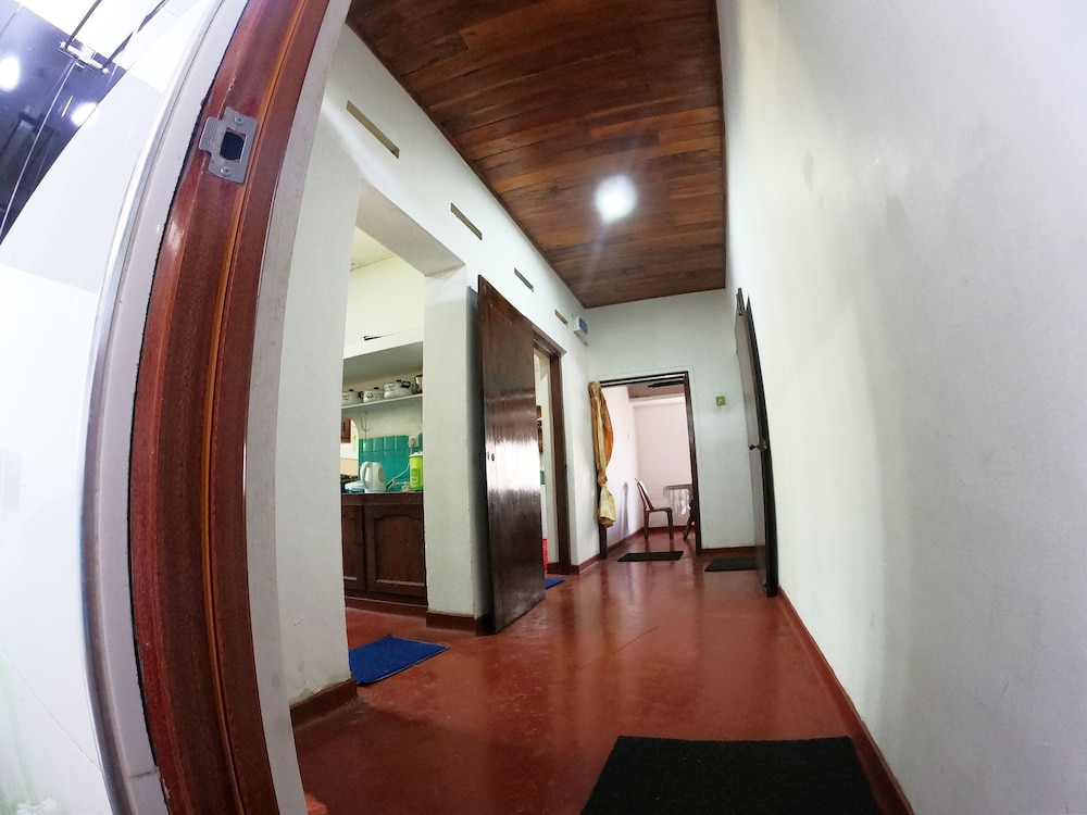 Shriniths Place Dodanduwa 10/35