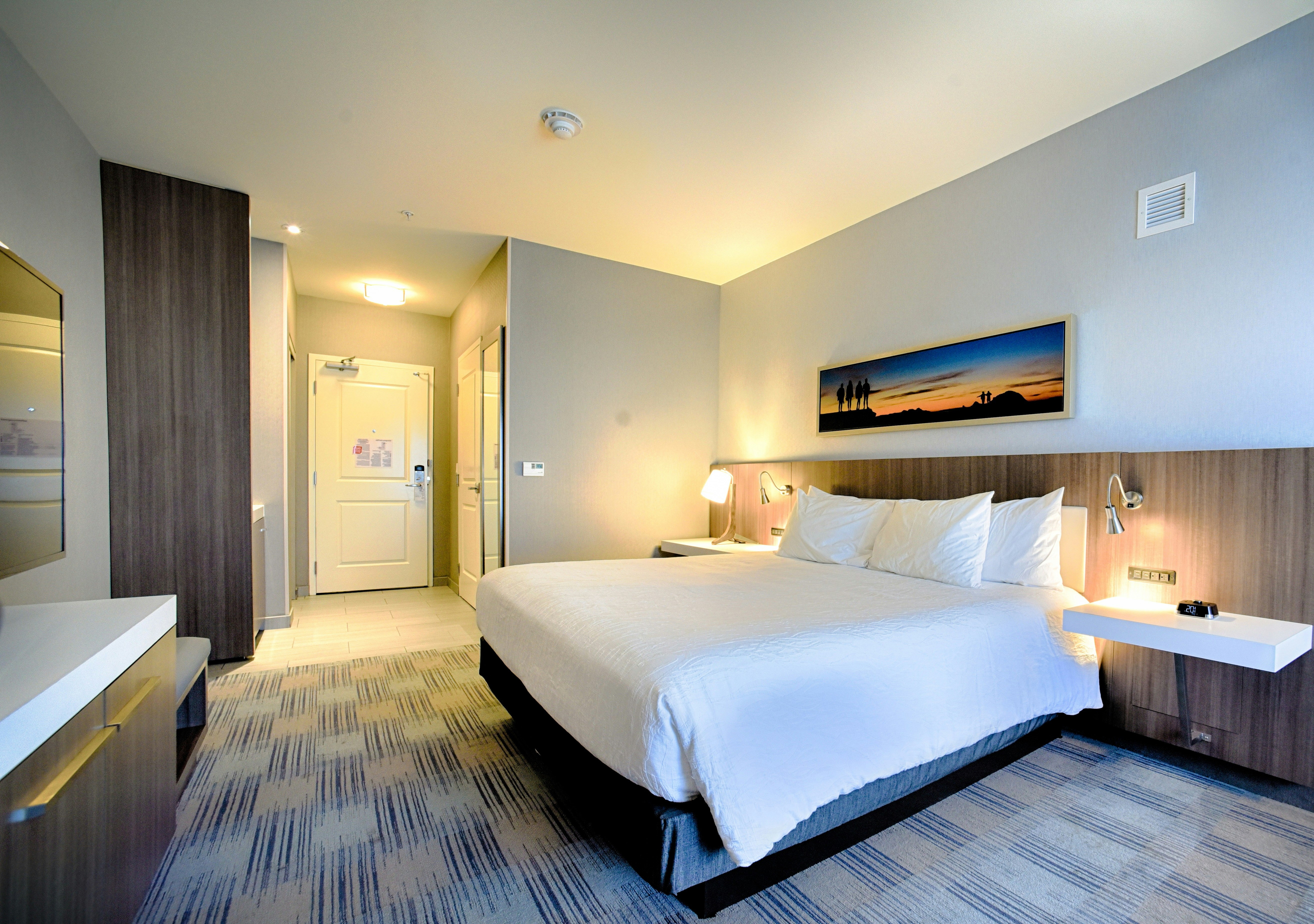 ROOM, KING BED, POOL VIEW, ACCESSIBLE