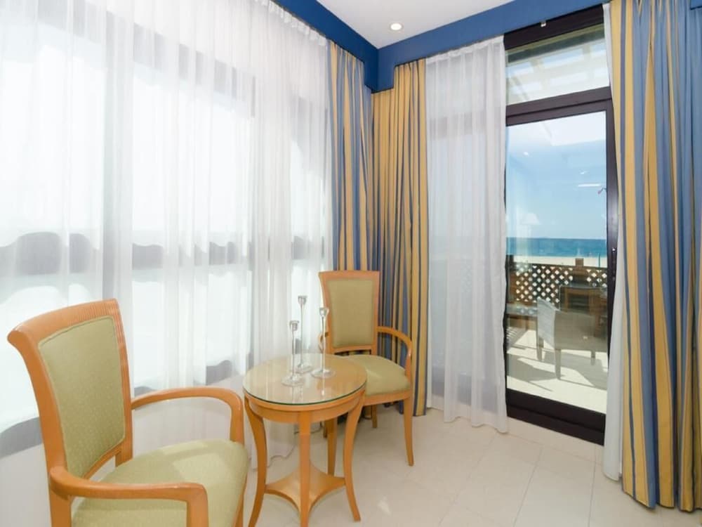 Roda Beach Resort 26/67