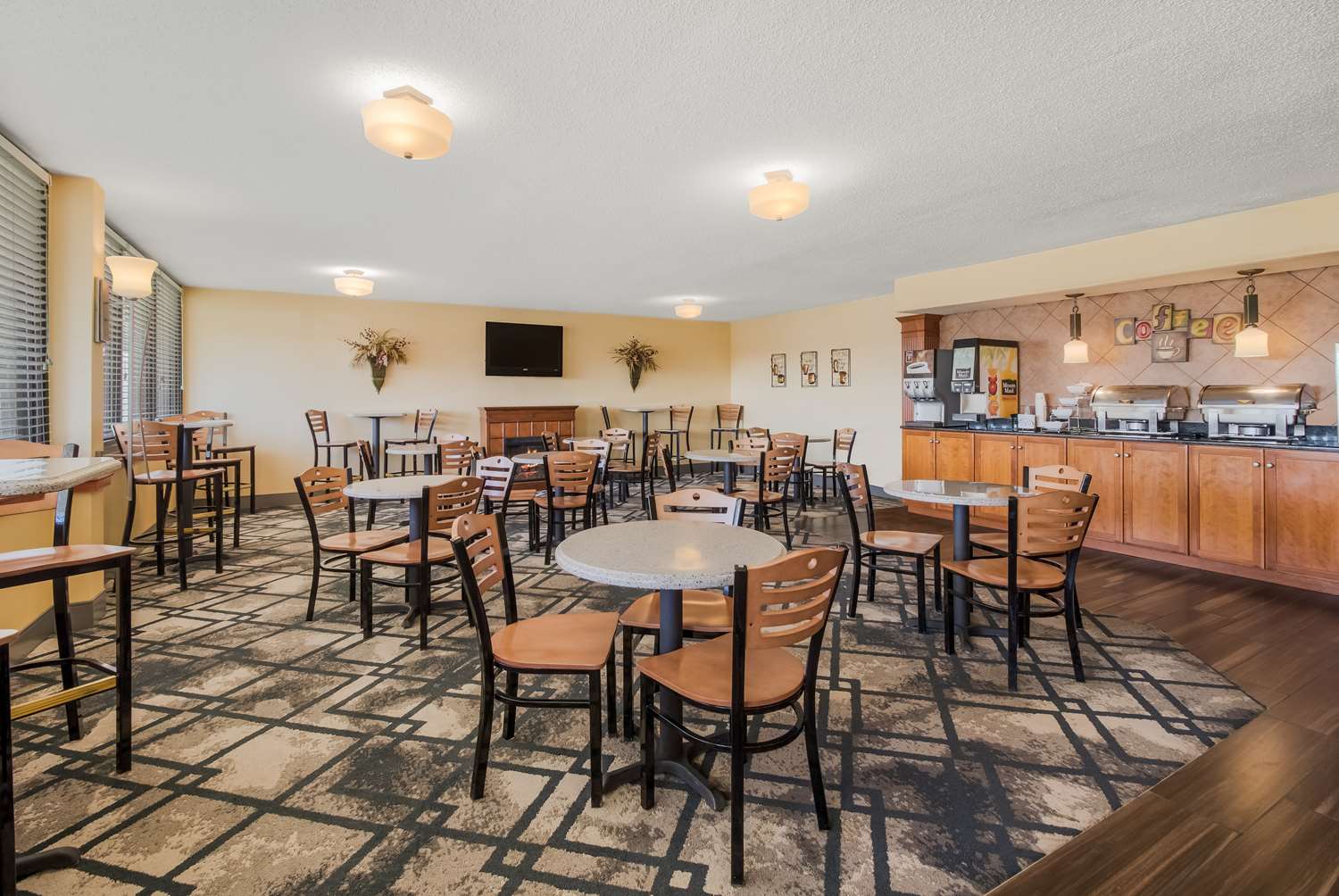 Best Western University Inn 10/18