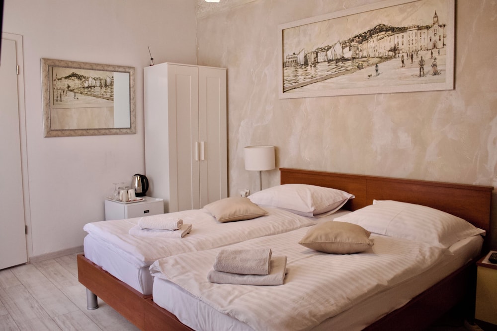 Luxury Lidija Rooms 3/50