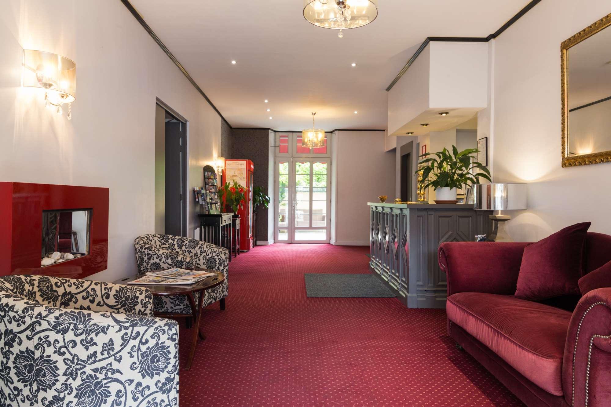 The Originals Boutique, Villa Montpensier, Pau (Inter-Hotel) 30/50