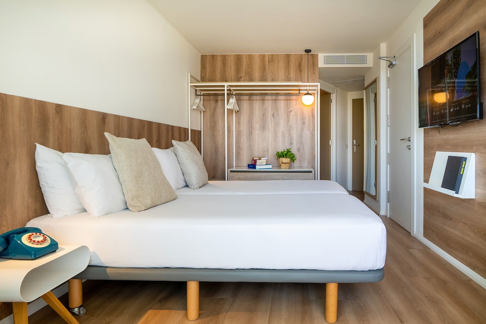 Innside by Melia Calvia Beach 15/50