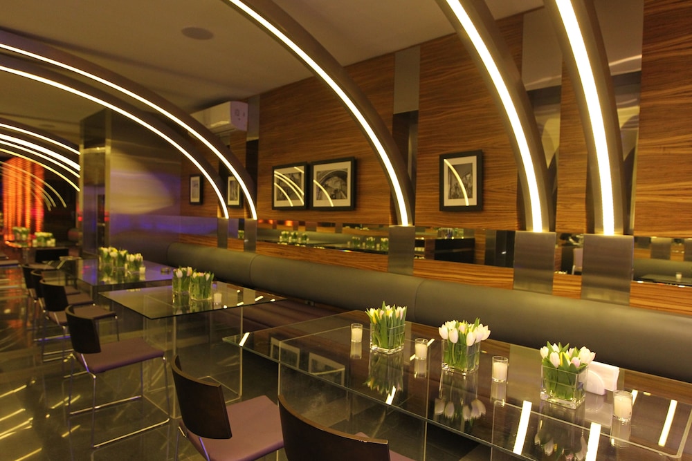 Warwick Stone 55 Hotel Beirut 36/41