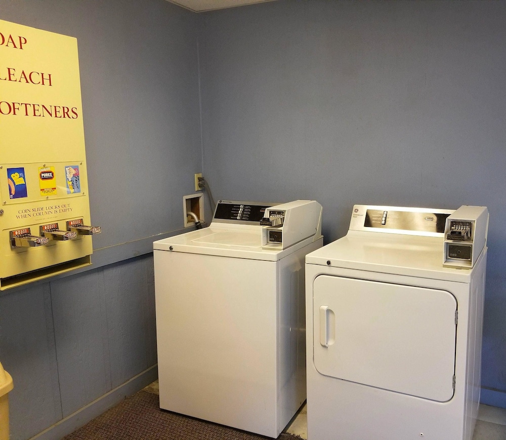 Americas Best Value Inn Belleville 14/34