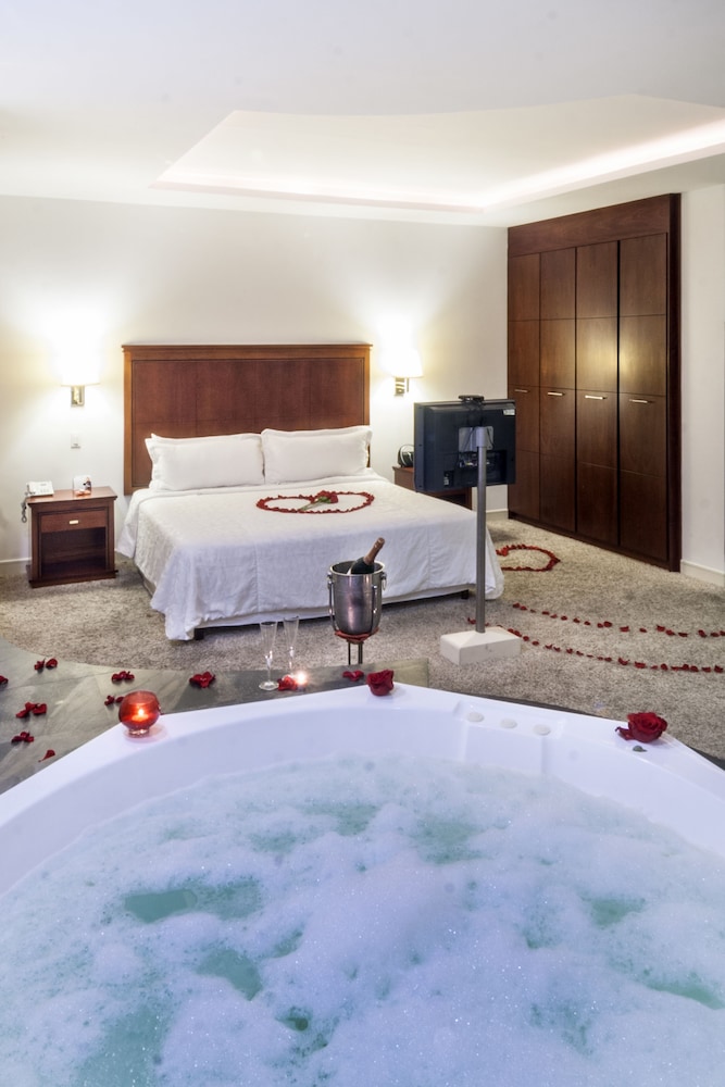 Sonesta Hotel Loja 29/70