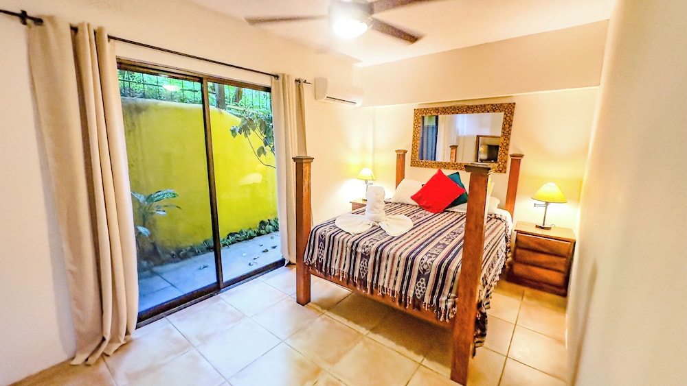Mango Moon Villa 12/48