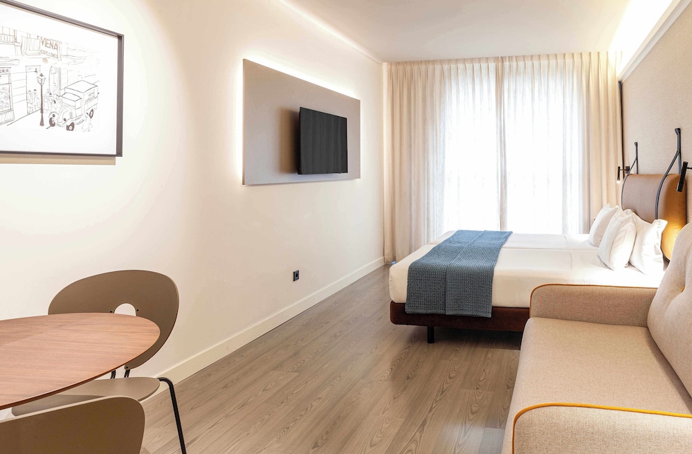 Suites Viena Plaza de Espana 23/61