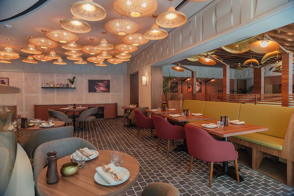 بارك إن باي راديسون الرياض(Park Inn By Radisson Riyadh) 47/66