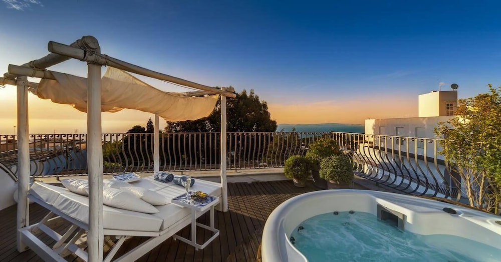 Villa Blu Capri Hotel 35/68