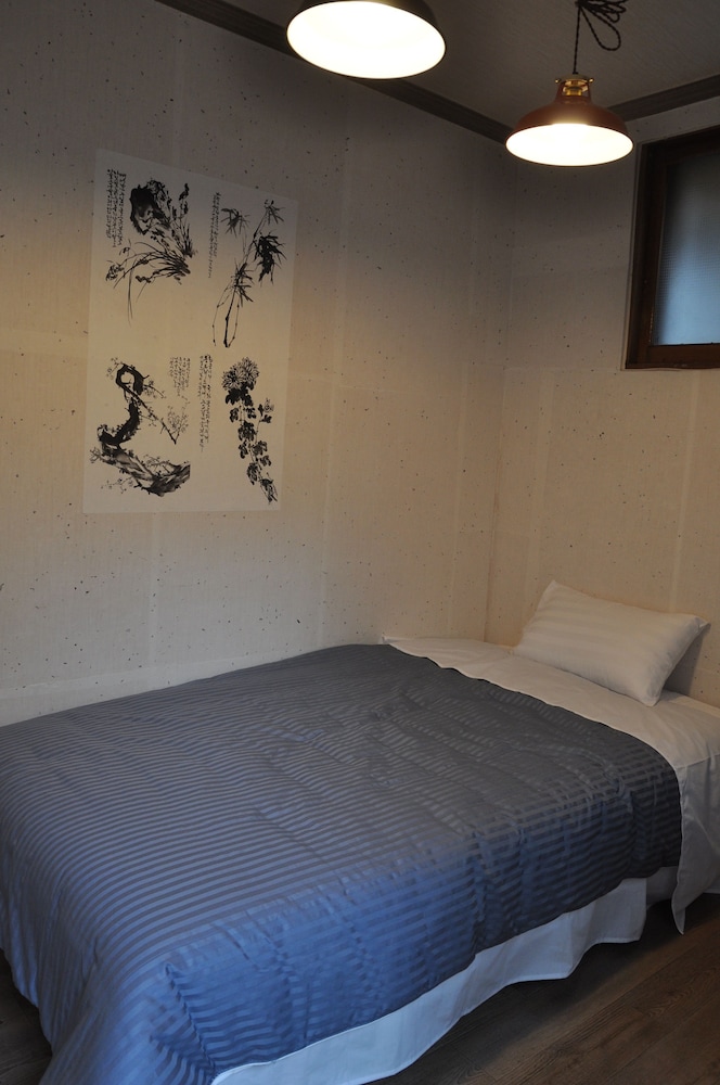 4 Bedrooms, Grand, House, Kitchen, Courtyard Area، Punggyeong Korea Traditional House 3/3