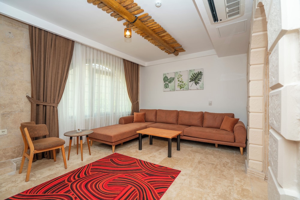 Pasha Palace Hotel 57/70