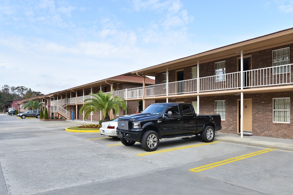 American Inn And Suites 43/47