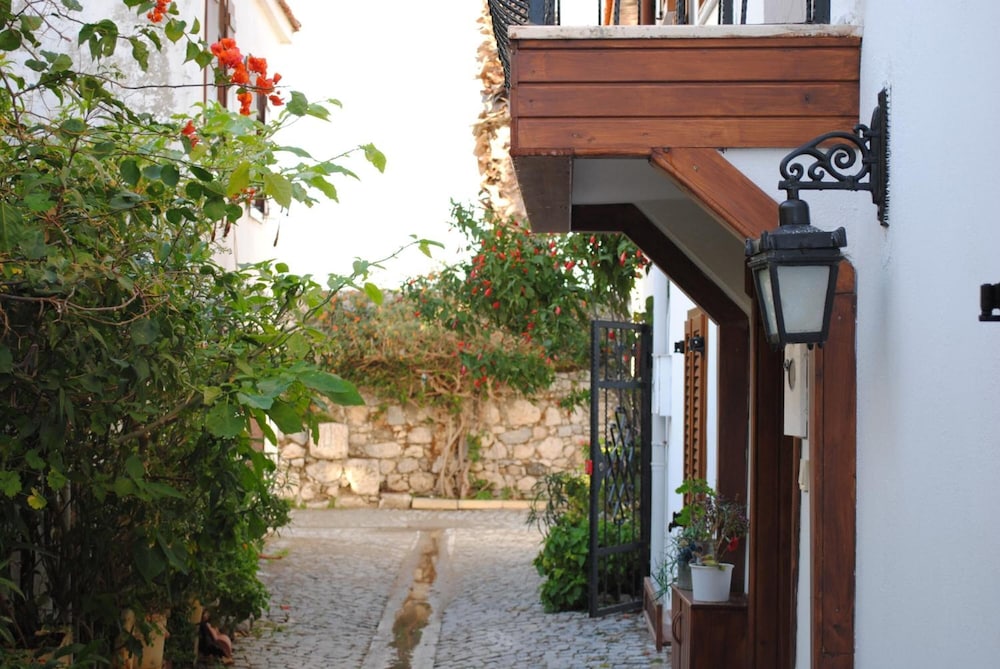 Silenos Boutique Hotel 5/44