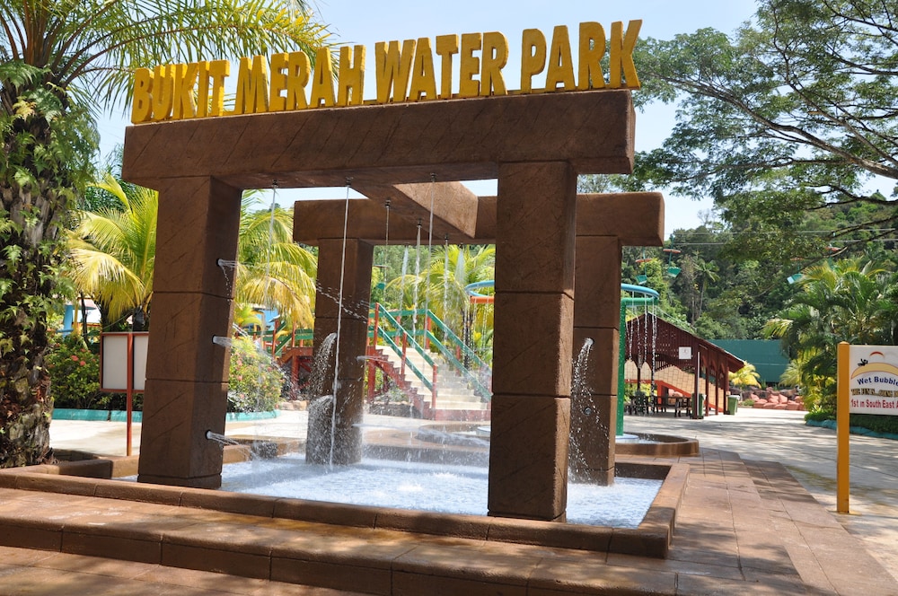 Bukit Merah Laketown Resort 35/43