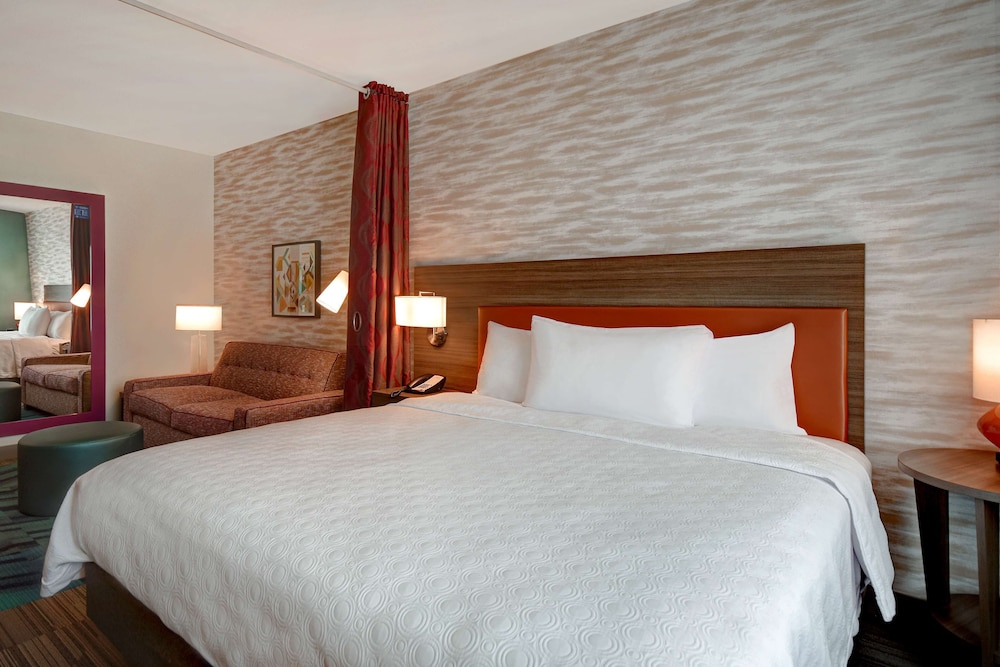 Home2 Suites by Hilton Kalamazoo Downtown 20/67