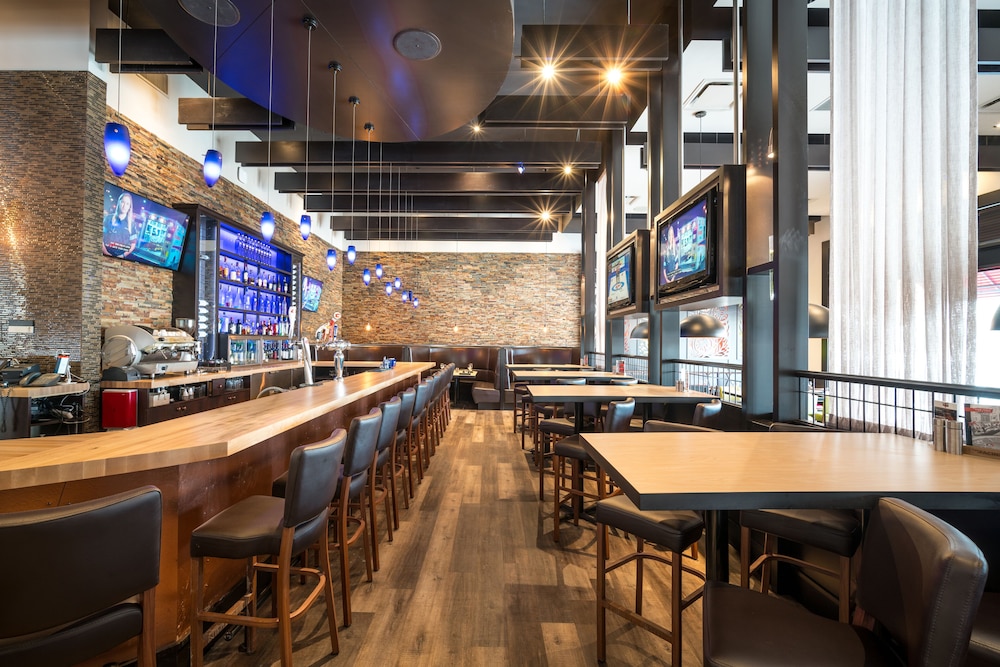 Acclaim Hotel By Clique 44/62