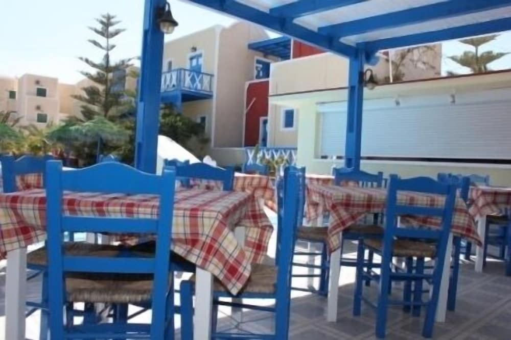 VILLA MICHALIS 48/59