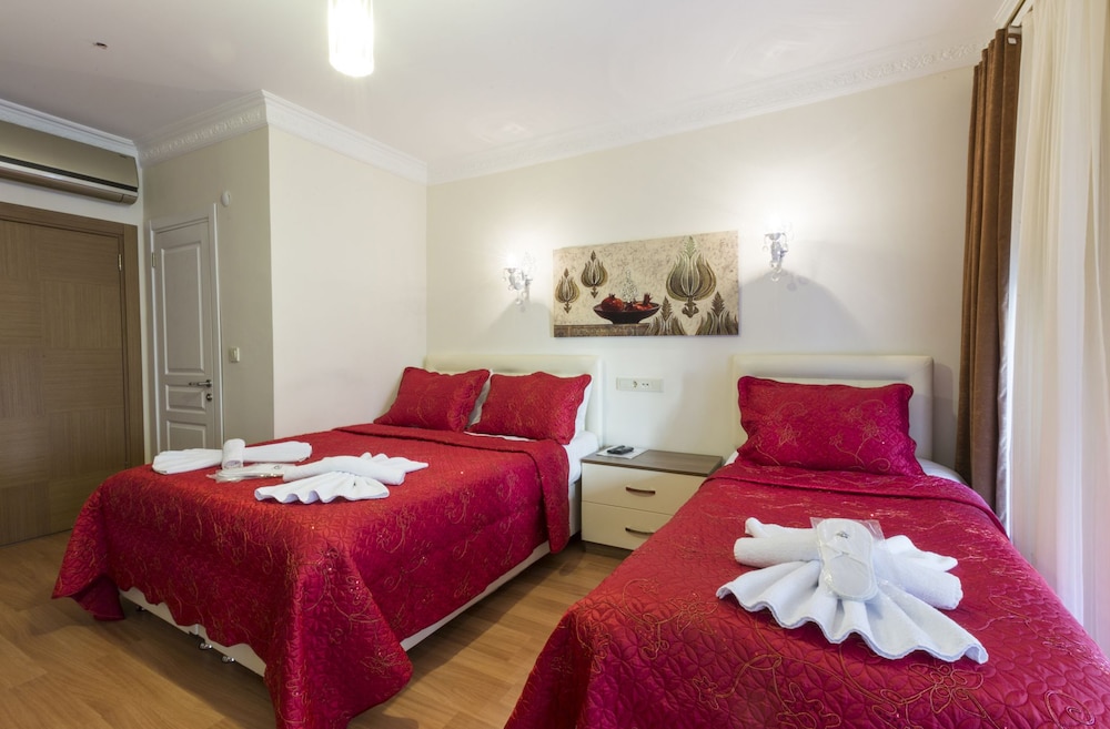 Zendy Suite Hotel 39/88