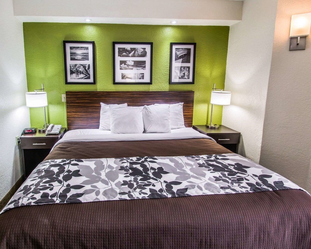 Sleep Inn Fort Pierce I-95 11/33