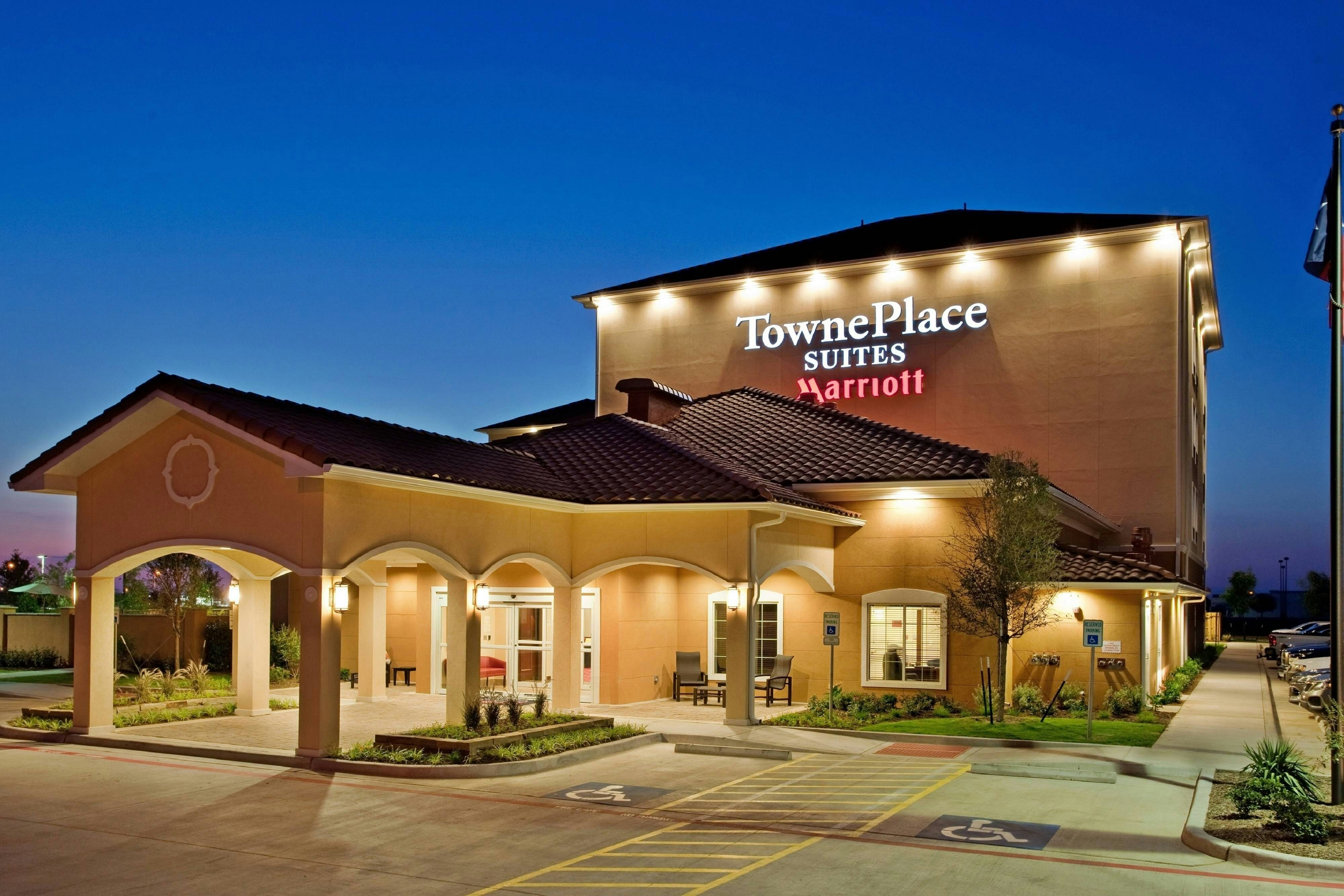 TownePlace Suites Midland 2/40