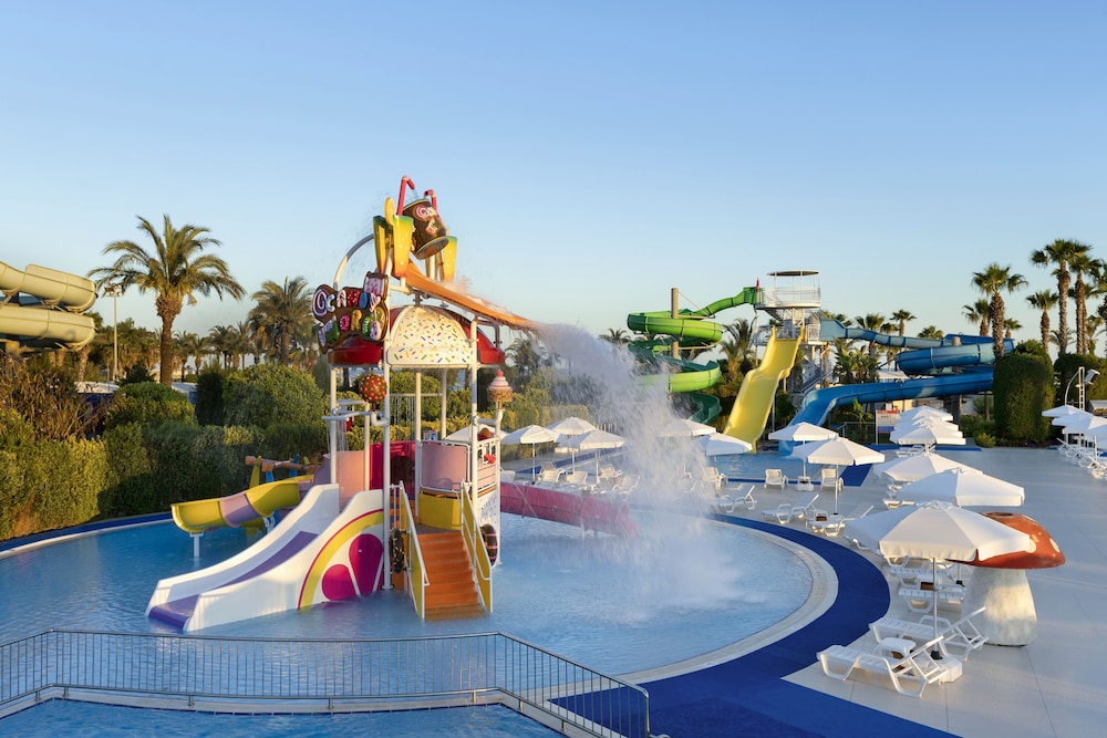 Miracle Resort Hotel 65/72