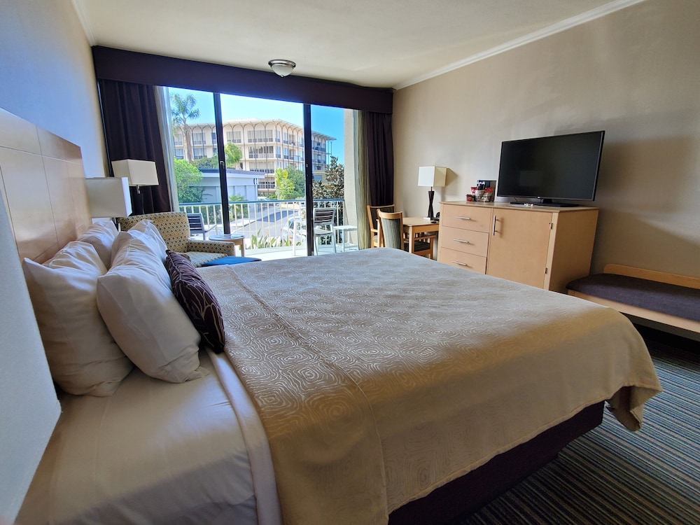Inn By The Sea La Jolla 46/60