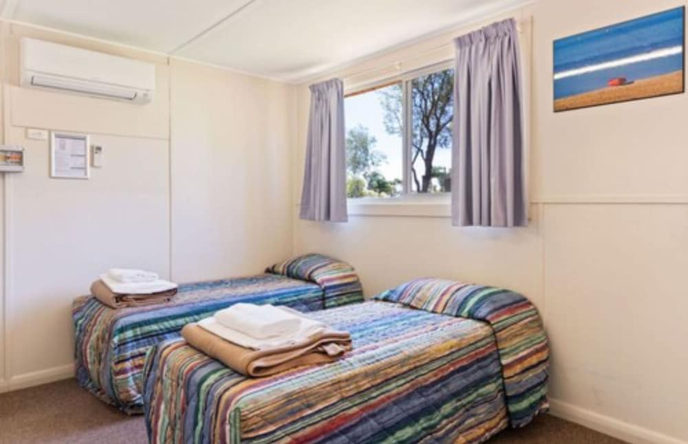 Economy, Studio, Cabin, Queen and Twin Beds, Pet Friendly