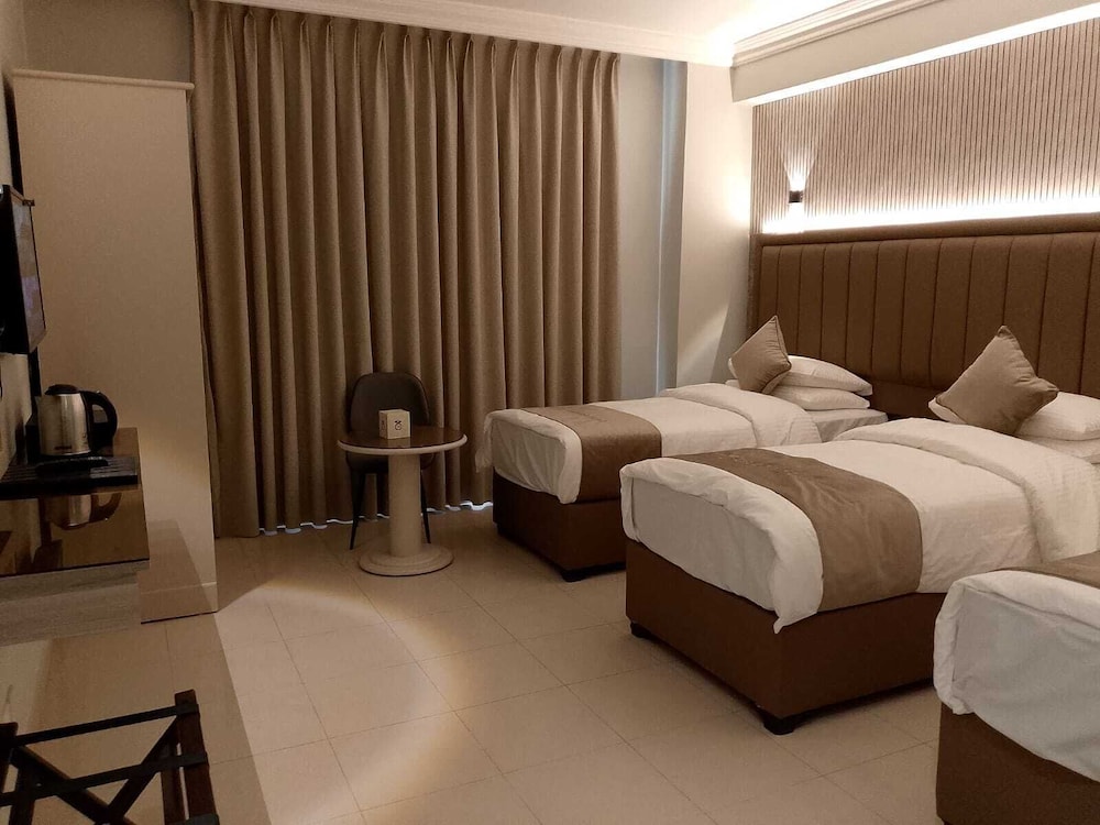 Captain S Hotel 20/58