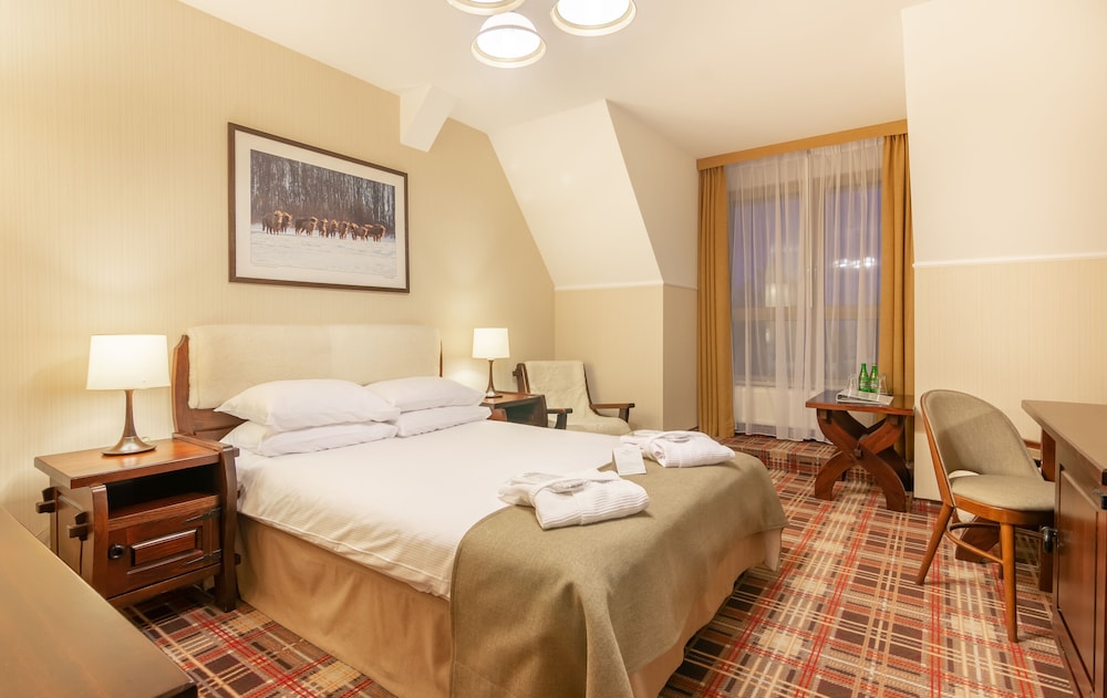 ARLAMOW HOTEL 5/50