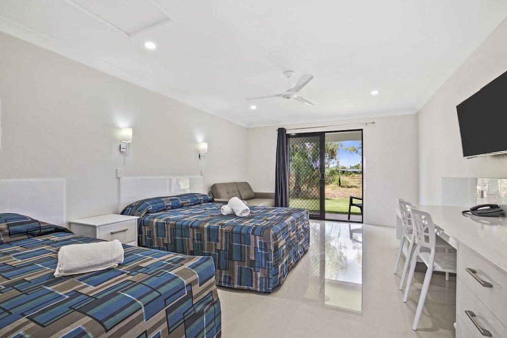 Casa Nostra Motel 24/55