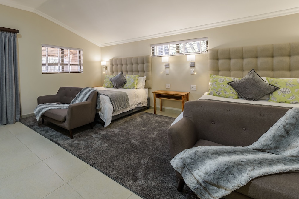 Kiara Lodge 38/69