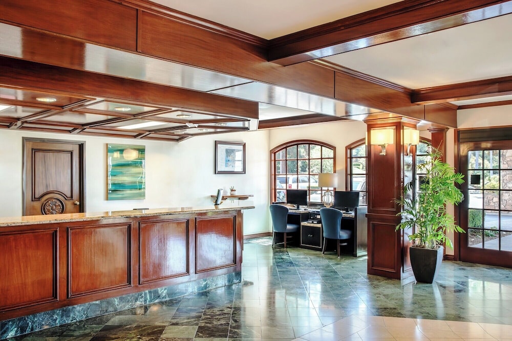 Ayres Suites Diamond Bar 6/65