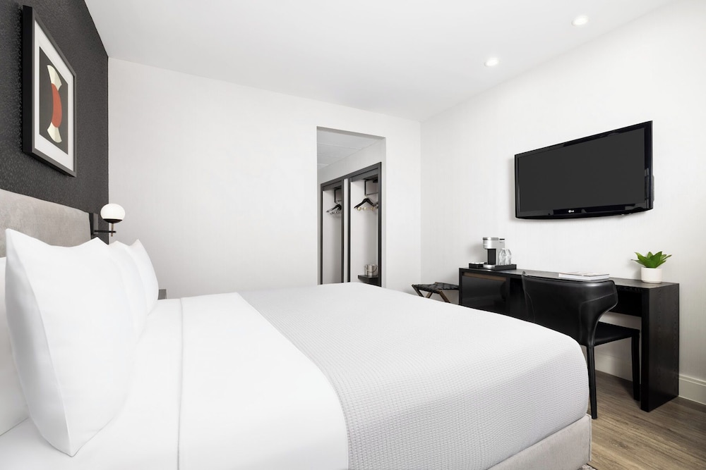 Arthouse Hotel New York 22/71