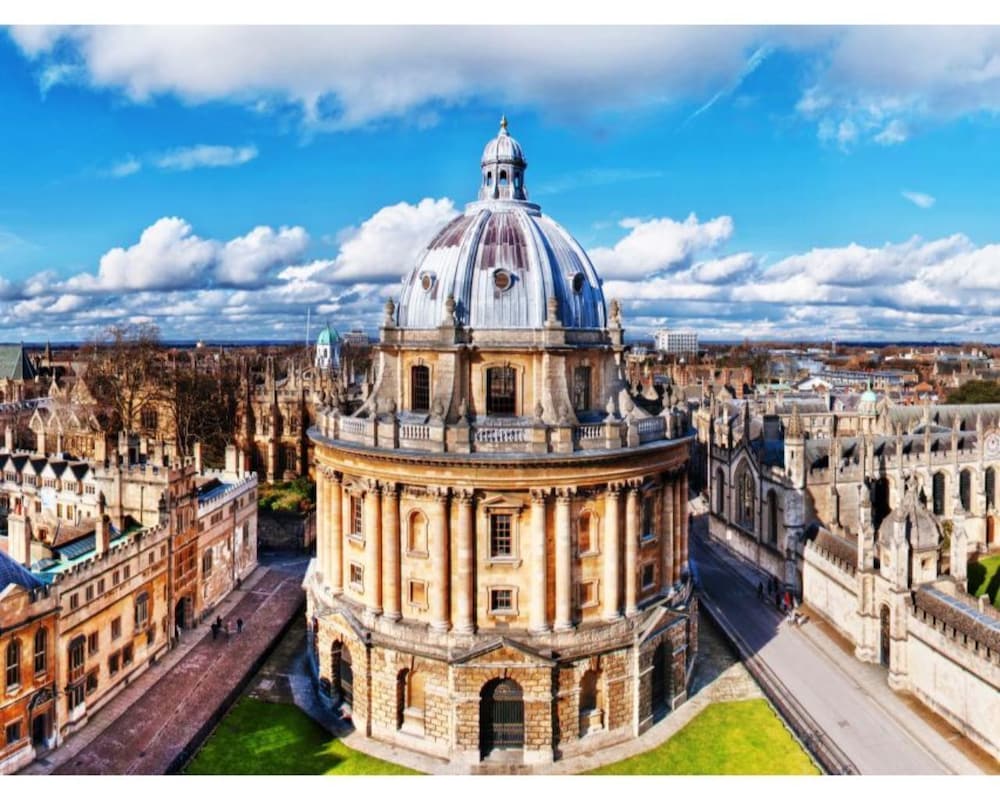 Oyo Iffley Town House (Ex. Iffley Town House) 3/28