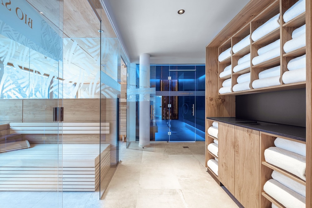 Hotel Castello Falkner 38/74