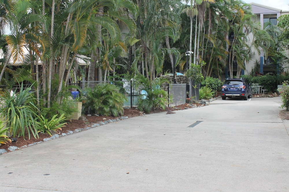 BOHEMIA RESORT CAIRNS 36/45