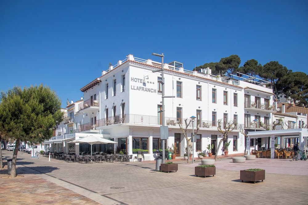 Llafranch Hotel 7/64