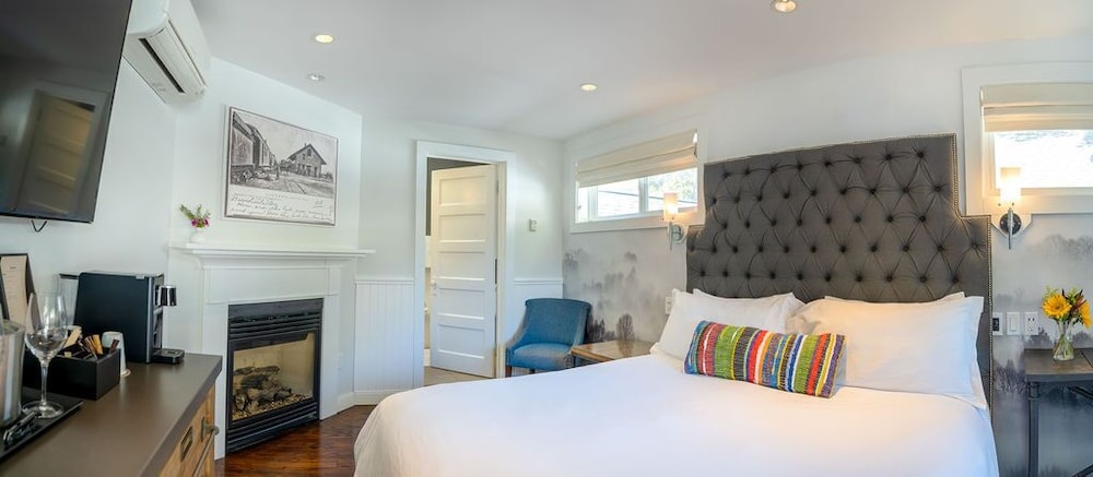 Brannan Cottage Inn 18/56