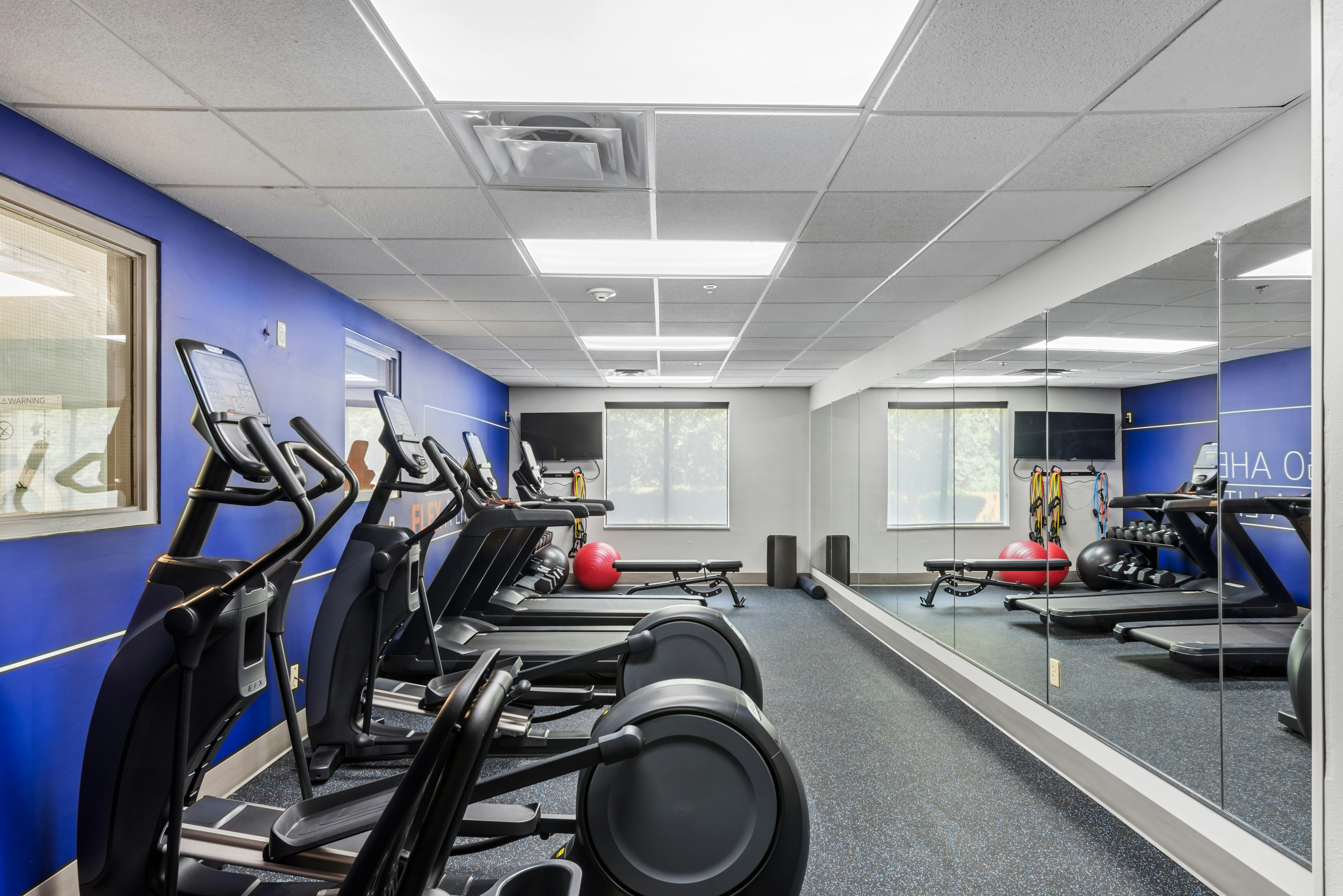 Holiday Inn Express Suites Maumelle Little Rock Nw 25/42