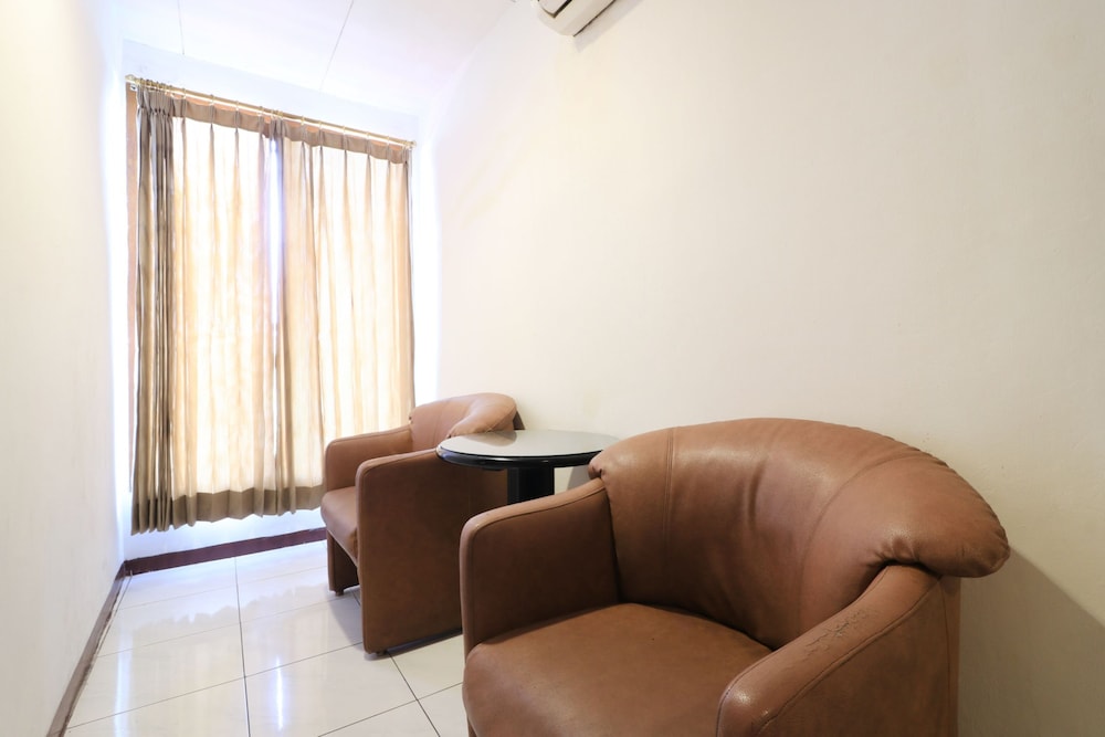 Mroom Prapancha 10/15
