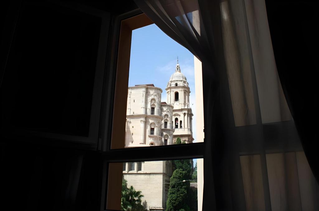 The Cathedral Rooms 3/18