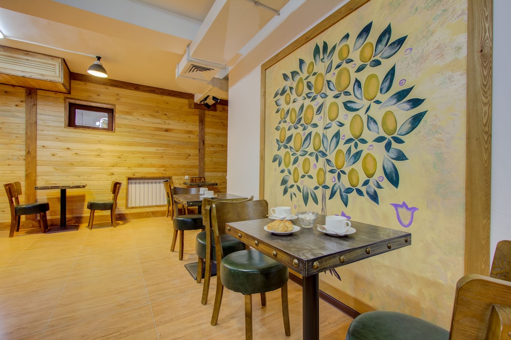 Olive Hotel Bishkek 25/32