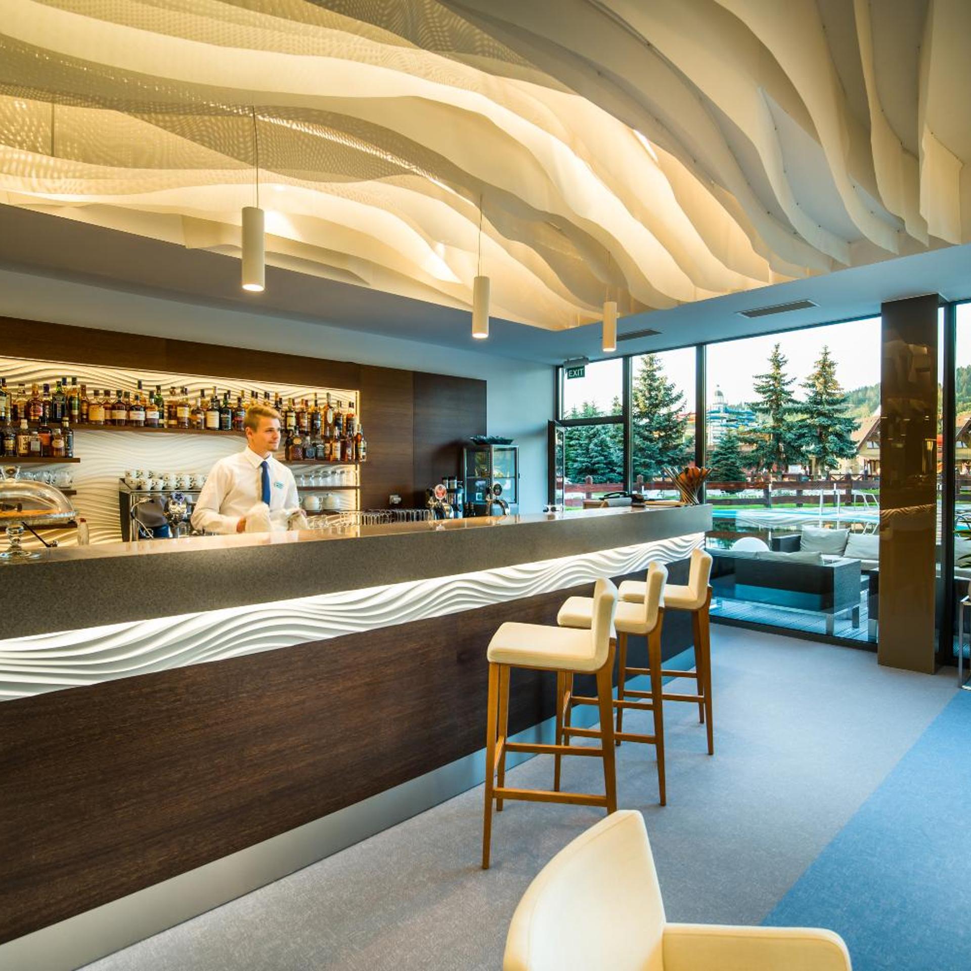 Galeria Hotel Thermal Besenova 38/51