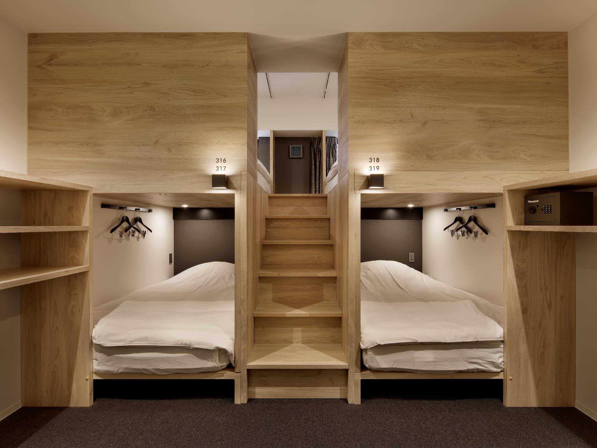 Mixed Dorm, 4 People, 2 Bunk Beds, Shared Bathroom