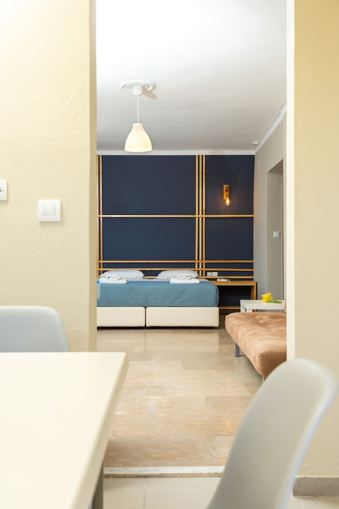 Lefka Hotel Apartments Studios 26/73